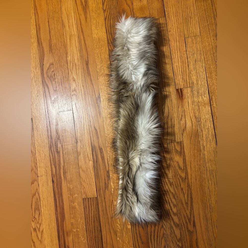 Faux Fur Eternity Scarf - Picture 2 of 9